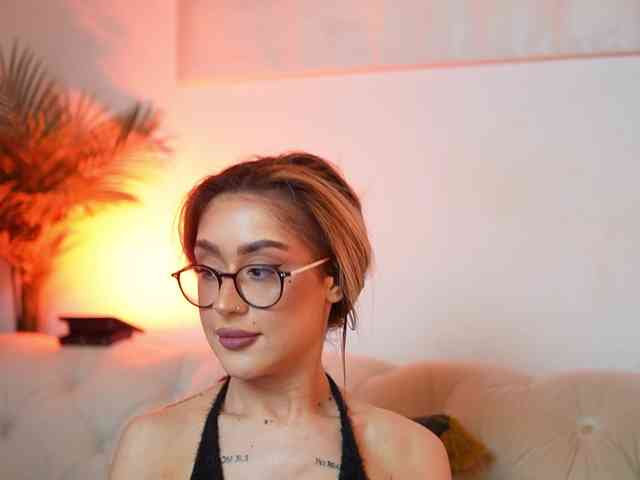 AileenKiss webcam