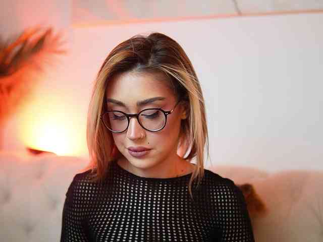 AileenKiss webcam