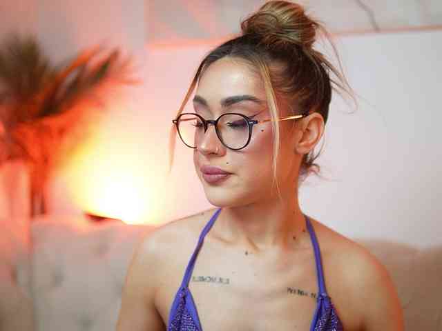 AileenKiss AileenKiss