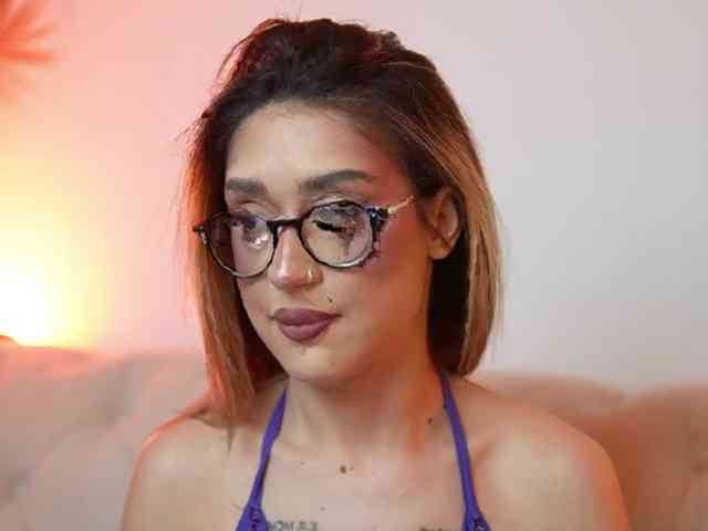 AileenKiss webcam