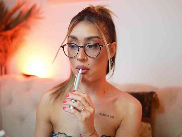 AileenKiss webcam