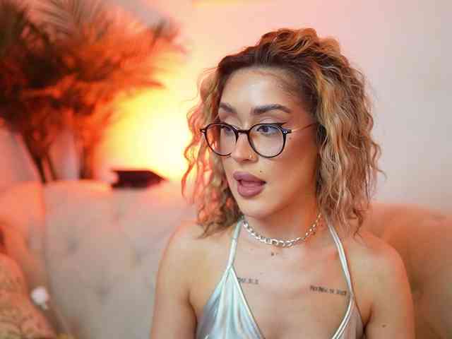 AileenKiss AileenKiss