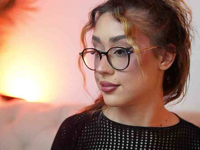 AileenKiss webcam