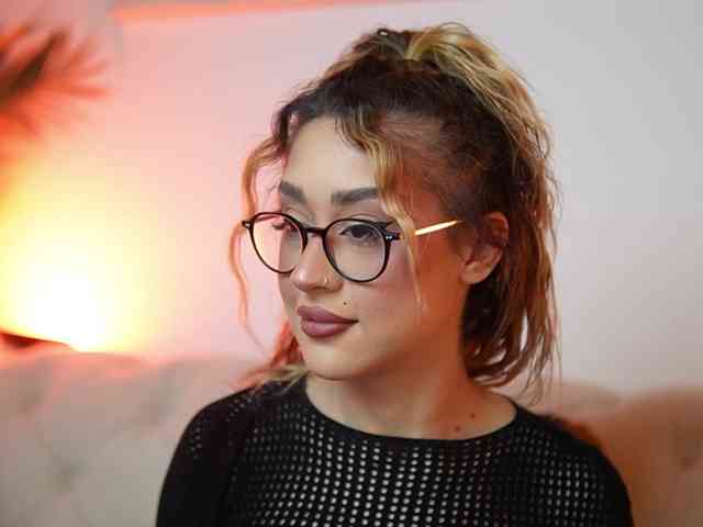 AileenKiss webcam