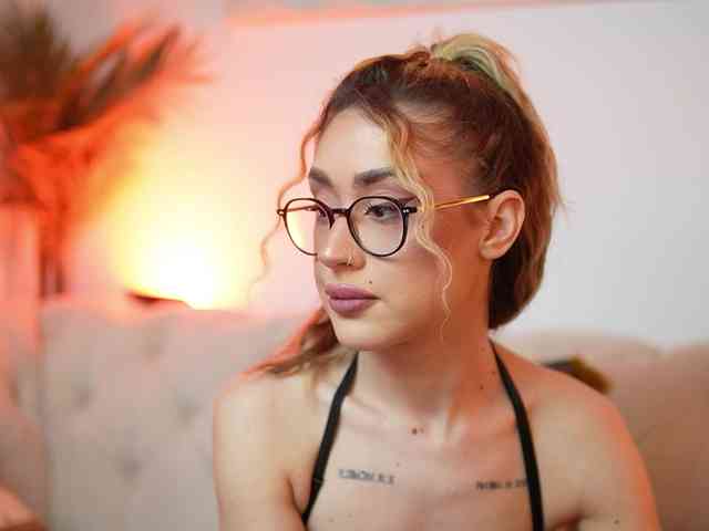 AileenKiss webcam