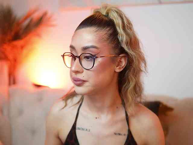 AileenKiss AileenKiss