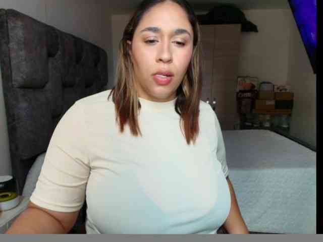 mia03cuper webcam