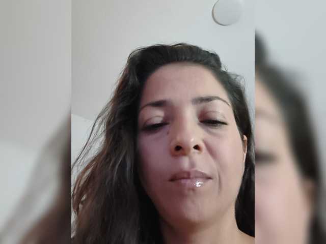 Laviniaydavi live cam on BongaCams