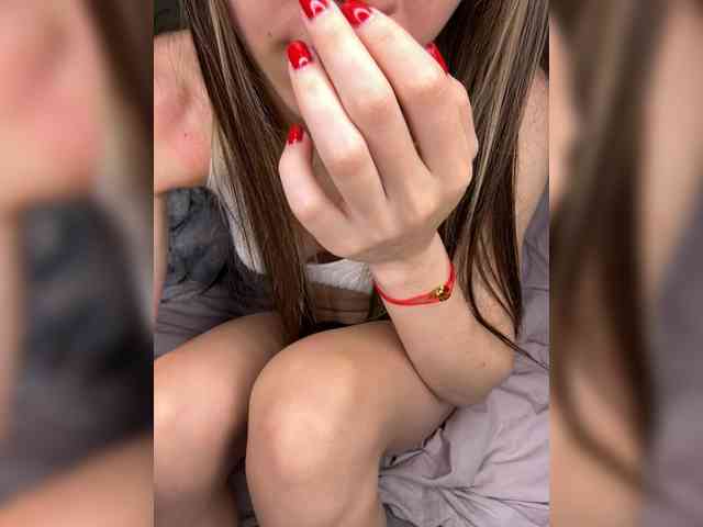 Karinmagery webcam