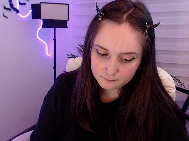 Fallenag666 — live female cam