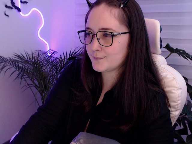 le modèle Fallenag666 est en webcam porno dans un show sur le site bongacams, il possède les tags suivants: White/Caucasian,Brunette,Trimmed