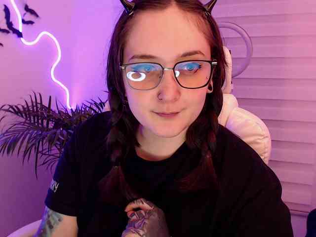 Fallenag666 webcam