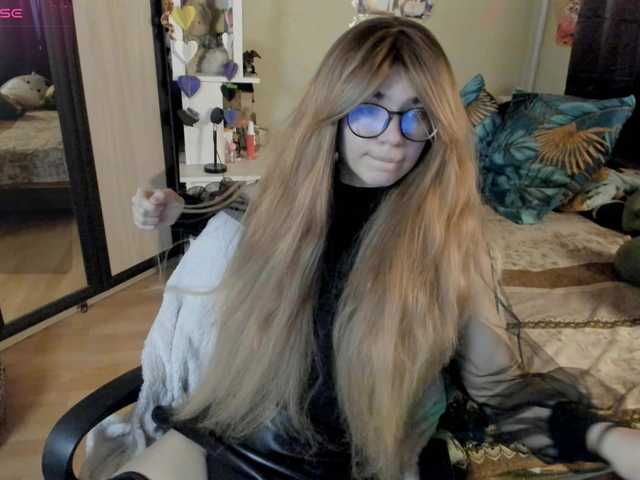 AlexIam's BongaCams show and profile