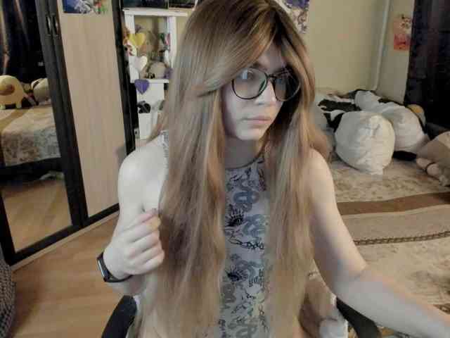 AlexIam webcam
