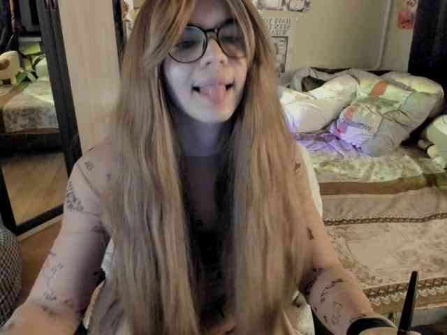 AlexIam webcam