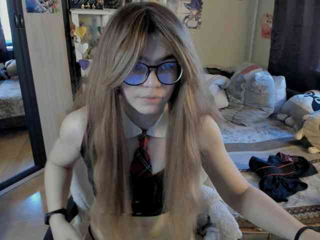 AlexIam webcam