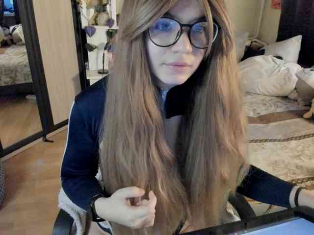 AlexIam webcam