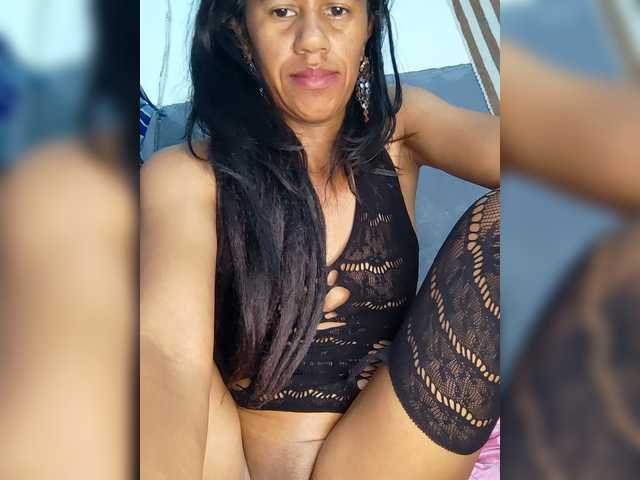 Rnathalie live cam on BongaCams