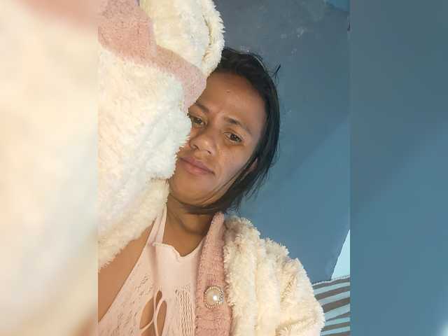 Rnathalie live cam on BongaCams