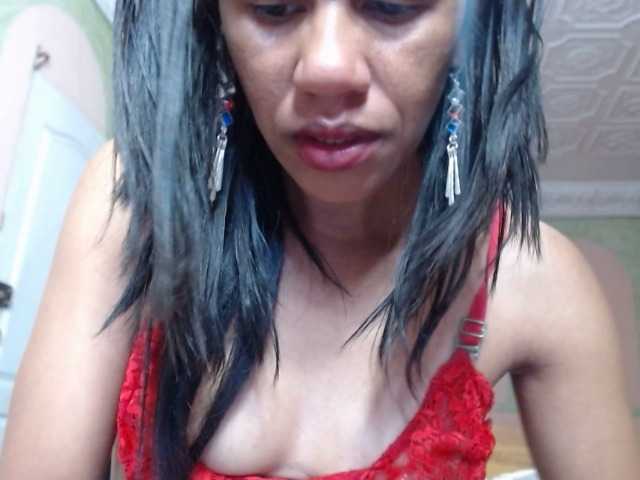 Rnathalie live cam on BongaCams