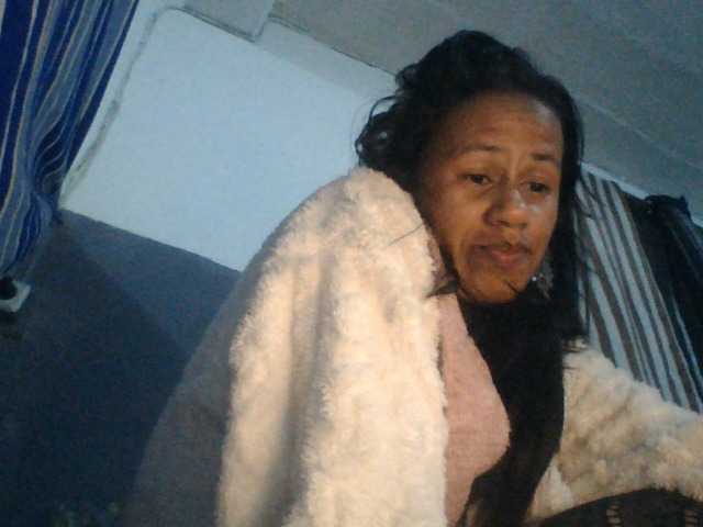 Rnathalie live cam on BongaCams