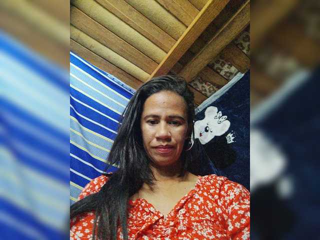 Rnathalie live cam on BongaCams