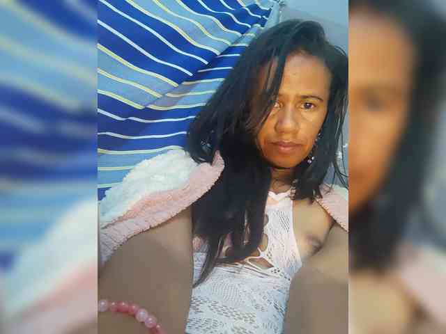 Rnathalie Live Webcam on BongaCams