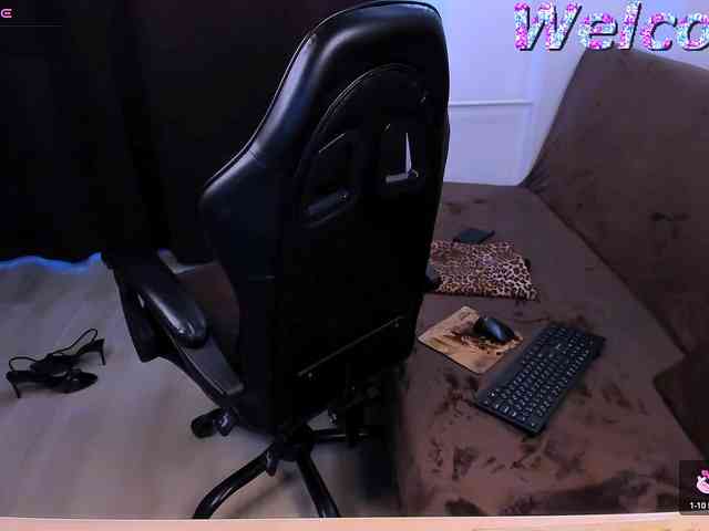 SabrinaO webcam