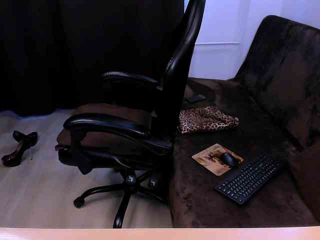 SabrinaO webcam