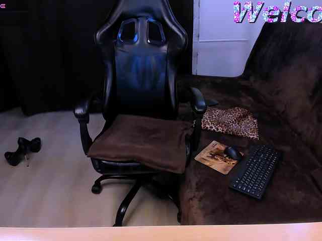 SabrinaO webcam