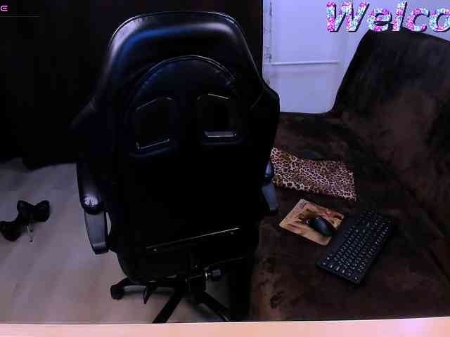 SabrinaO webcam
