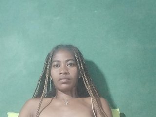 DonnelaQuin's Live Webcam