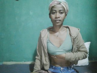 Lunasexy's Live Webcam