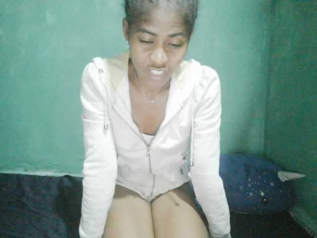 Lunasexy live cam on BongaCams
