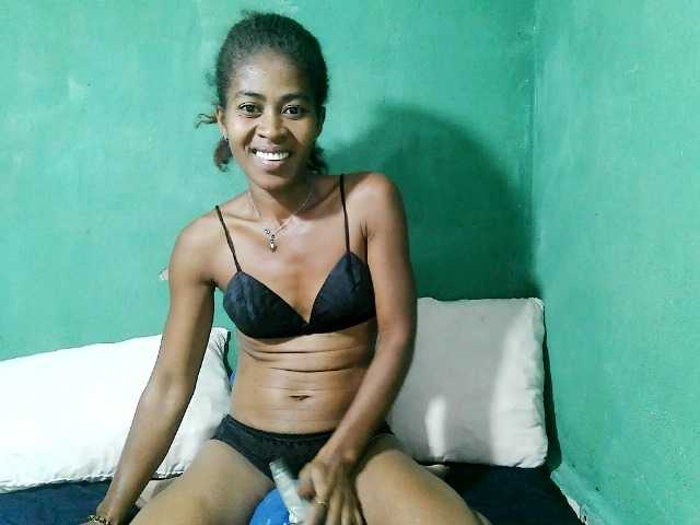 Lunasexy live cam on BongaCams