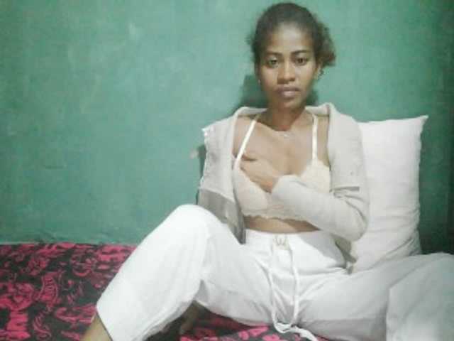 Lunasexy live cam on BongaCams