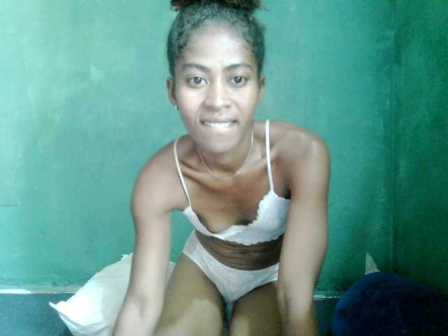 Lunasexy live cam on BongaCams