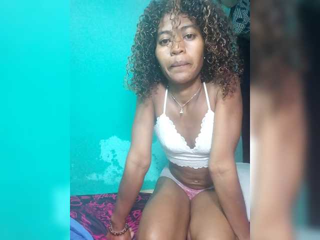 LunaSexy's BongaCams show and profile