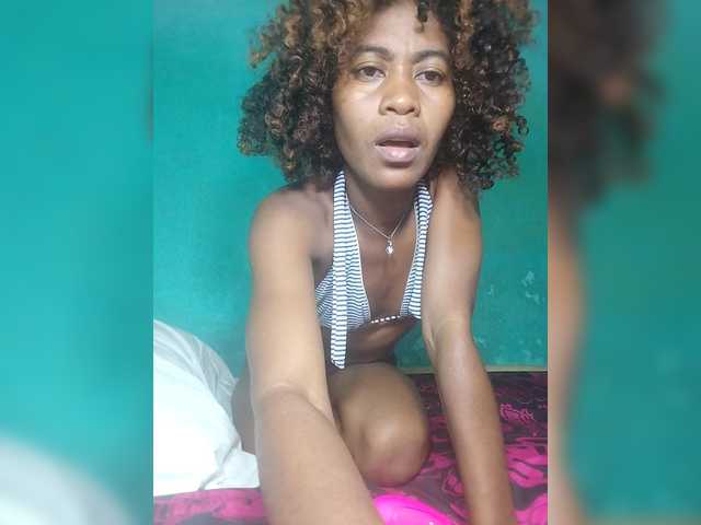 LunaSexy's BongaCams show and profile