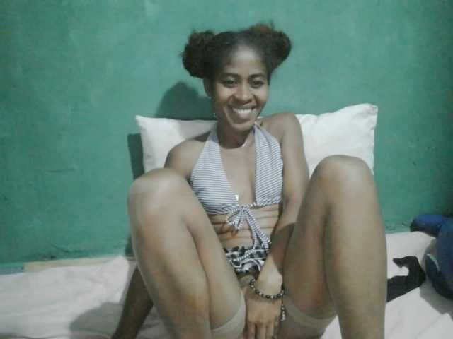 Lunasexy live cam on BongaCams