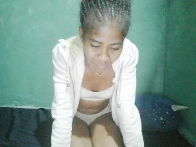 Lunasexy live cam on BongaCams