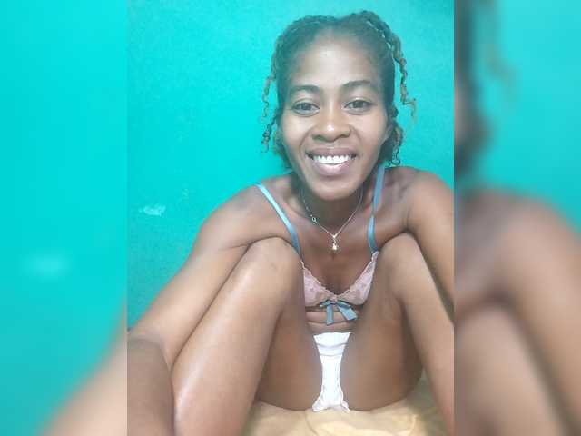 LunaSexy's BongaCams show and profile