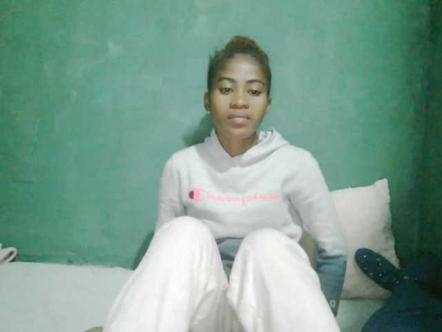 Lunasexy live cam on BongaCams
