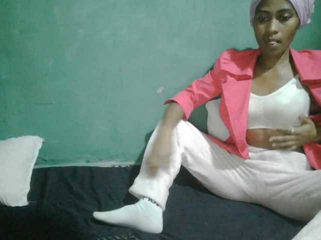 Lunasexy live cam on BongaCams