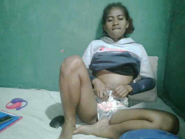 Lunasexy live cam on BongaCams