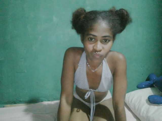 Lunasexy live cam on BongaCams
