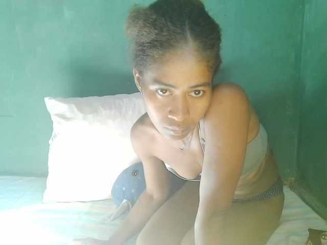 Lunasexy live cam on BongaCams