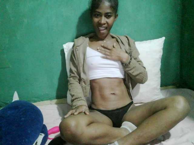 Lunasexy live cam on BongaCams