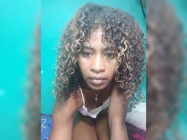 LunaSexy's BongaCams show and profile