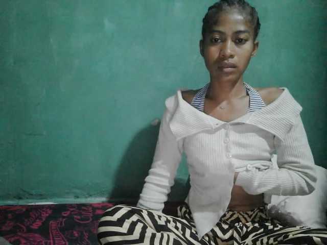 Lunasexy live cam on BongaCams